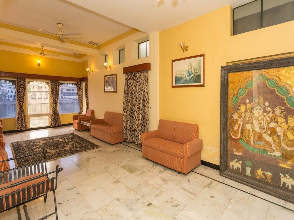Sarovar - Lake Facing Boutique Hotel On Lake Pichola Udaipur Extérieur photo