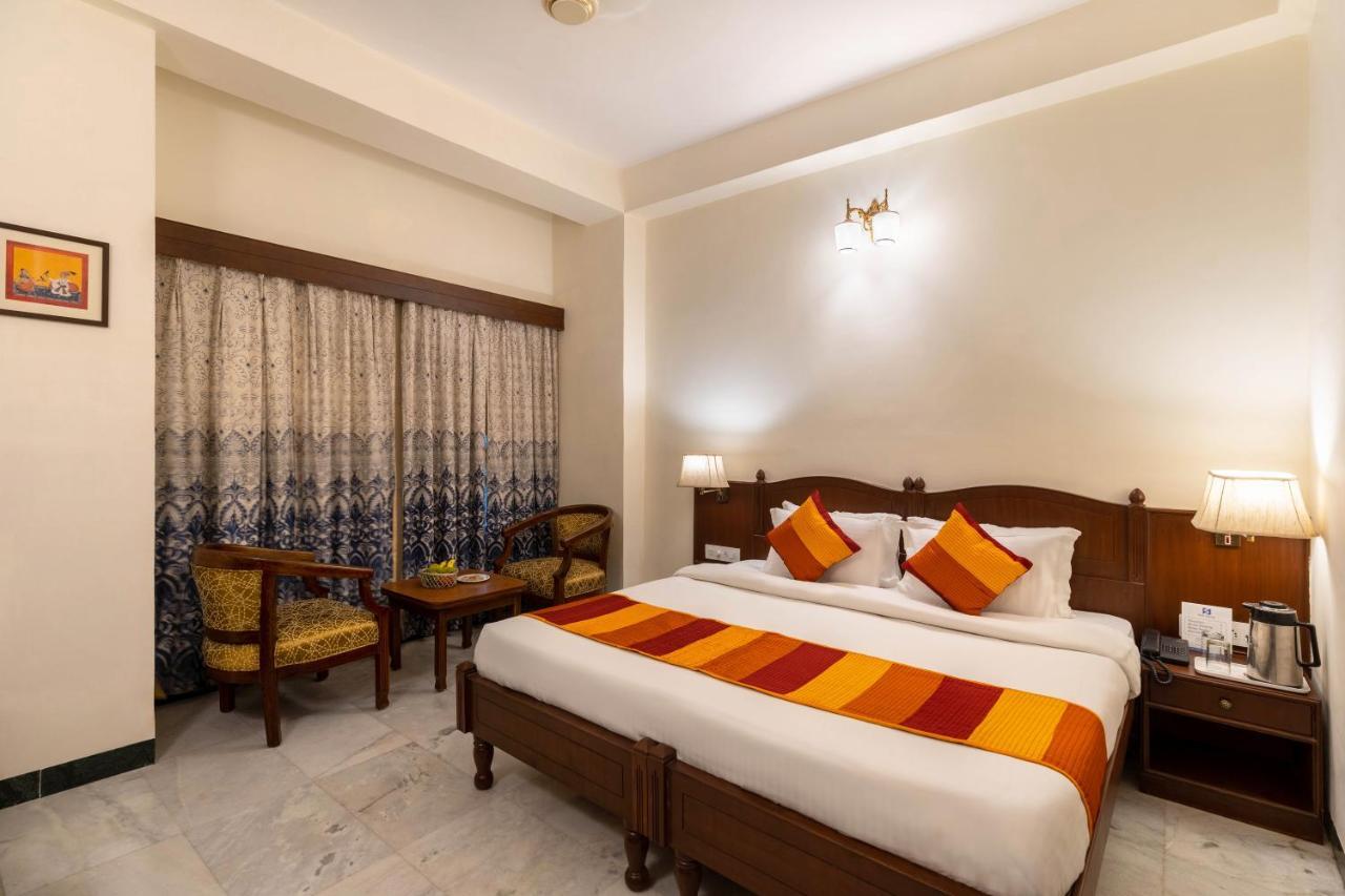 Sarovar - Lake Facing Boutique Hotel On Lake Pichola Udaipur Extérieur photo