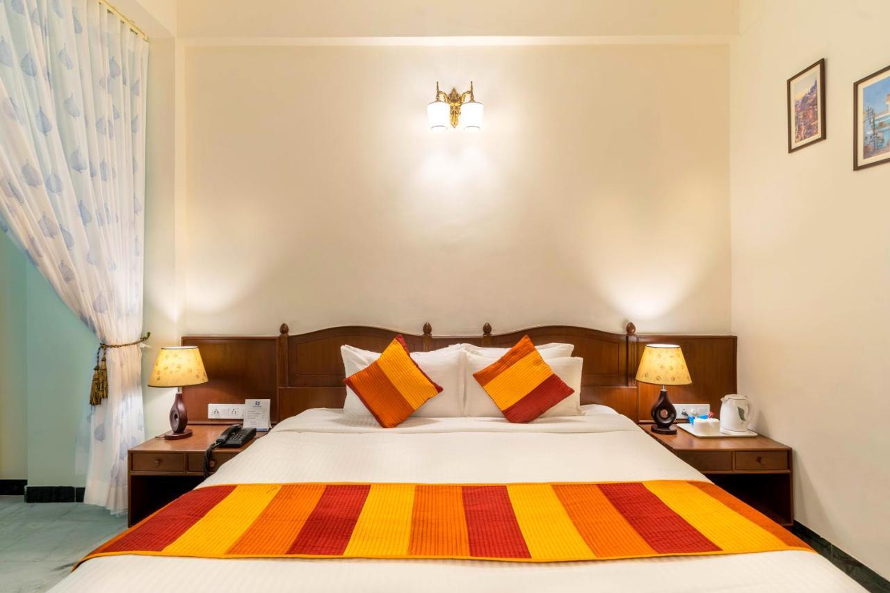 Sarovar - Lake Facing Boutique Hotel On Lake Pichola Udaipur Extérieur photo