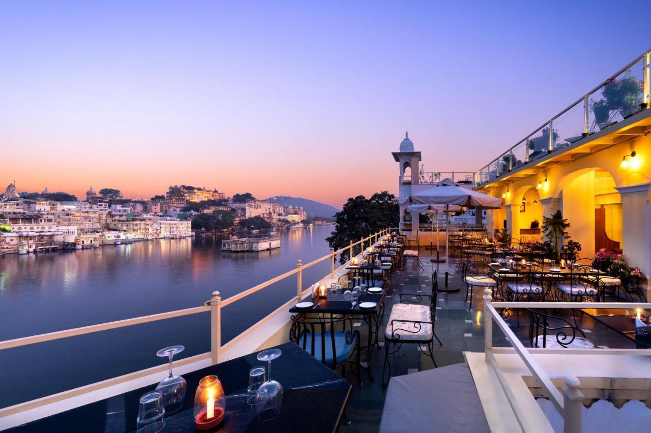 Sarovar - Lake Facing Boutique Hotel On Lake Pichola Udaipur Extérieur photo